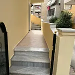 Saranda Apartments Апартаменты *