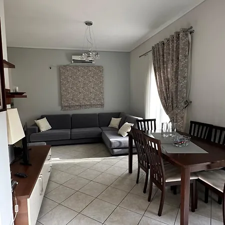 Saranda Apartments *