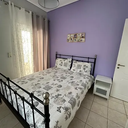 Saranda Apartments アパート