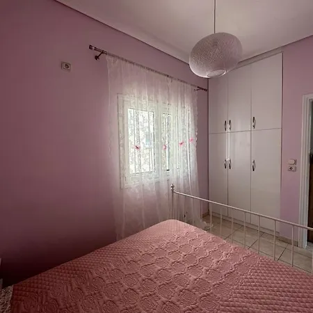 Saranda Apartments アパート