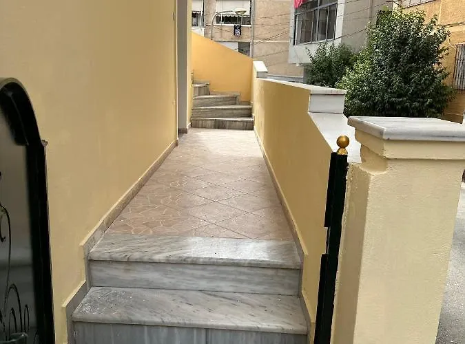 Saranda Apartments Apartman *