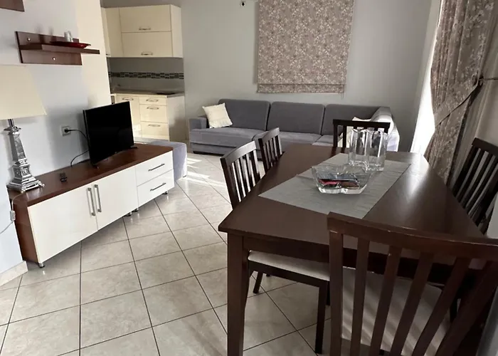 Saranda Apartments Apartman